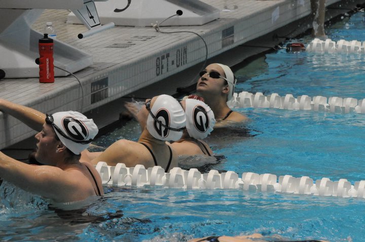 Want to SWIM in College? Here’s 5 Tips to Help YOU with the Recruiting Process!